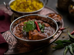 How To Make Thecha Mutton: A Fiery Dish Perfect For Your Weekend Dinner How To Make Thecha Mutton: A Fiery Dish Perfect For Your Weekend Dinner