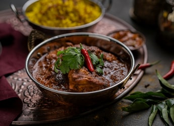 How To Make Thecha Mutton: A Fiery Dish Perfect For Your Weekend Dinner How To Make Thecha Mutton: A Fiery Dish Perfect For Your Weekend Dinner