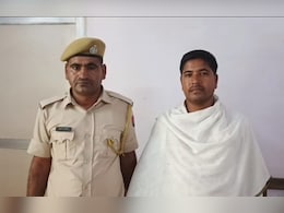 थाने में फ़ोन कर युवक ने कहा, ''मेरी पत्नी का एक्सीडेंट हो गया है'', पुलिस पहुंची तो माहौल देख के दंग रह गई  थाने में फ़ोन कर युवक ने कहा, ''मेरी पत्नी का एक्सीडेंट हो गया है'', पुलिस पहुंची तो माहौल देख के दंग रह गई
