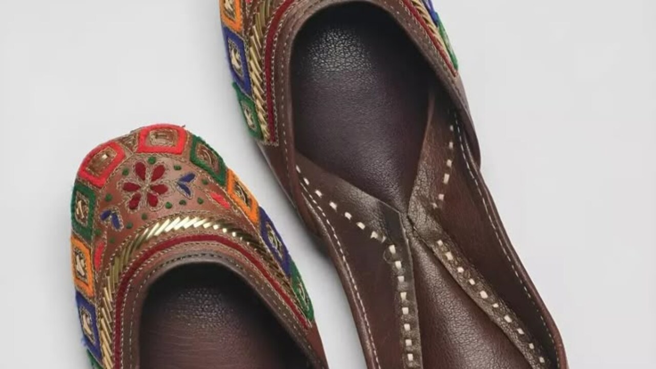 Punjabi Juttis Under ₹500 That Are Too Pretty To Be This Affordable