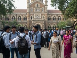 FYJC Admission Scandal : मार्क कितीही असो अॅडमिशन फिक्स, एका सीटसाठी किती पैसे घेतात माहिती आहे ? FYJC Admission Scandal : मार्क कितीही असो अॅडमिशन फिक्स, एका सीटसाठी किती पैसे घेतात माहिती आहे ?