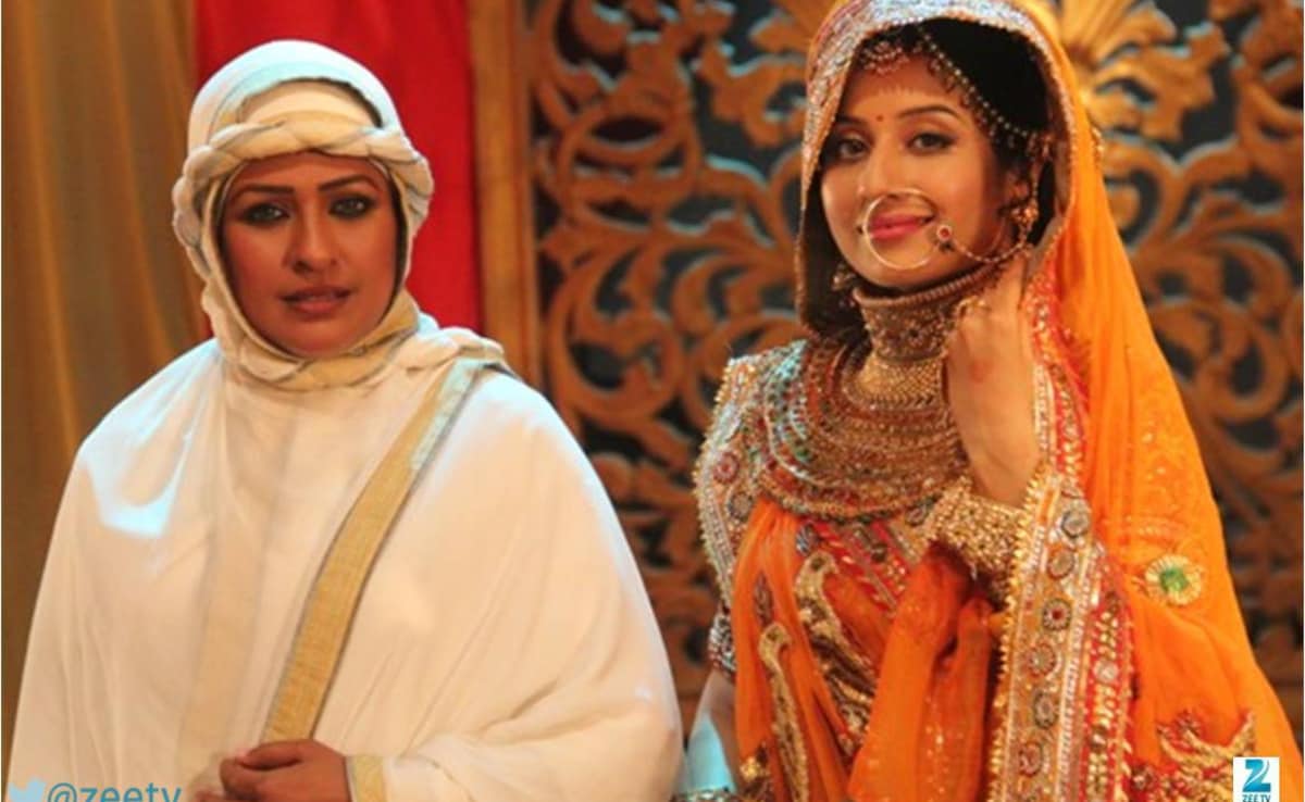 जोधा अकबर की ‘महामंगा’ का लेटेस्ट फोटो वायरल, पति के साथ आई नजर, फैंस बोले- आज पता चला ये हस्बैंड-वाइफ हैं