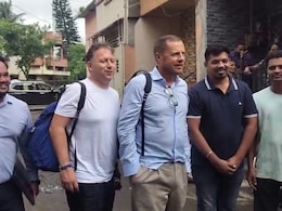 Kolhapuri Chappal : 'चोरीच्या आरोपानंतर' प्राडाची टीम कोल्हापुरात दाखल, कारागिरांनी दिला एकच सल्ला