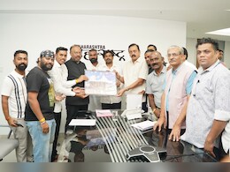 महाराष्ट्र में सांपों को बचाने वालों को दिया जाएगा आधिकारिक पहचान पत्र