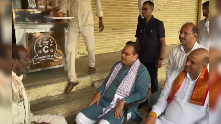 Rajasthan: सीएम भजनलाल शर्मा ने निम्बाहेड़ा में मंगल चाय घर पर आम लोगों संग चाय पी Rajasthan: सीएम भजनलाल शर्मा ने निम्बाहेड़ा में मंगल चाय घर पर आम लोगों संग चाय पी