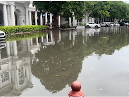 Delhi-NCR Wakes Up To Rain, Weather Department Issues 'Red Alert' Delhi-NCR Wakes Up To Rain, Weather Department Issues 'Red Alert'