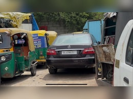 दिल्ली में पेट्रोल पंप से जब्त मर्सिडीज़ कहां है, कैसे बनेगी कबाड़, जानिए पूरी कहानी दिल्ली में पेट्रोल पंप से जब्त मर्सिडीज़ कहां है, कैसे बनेगी कबाड़, जानिए पूरी कहानी