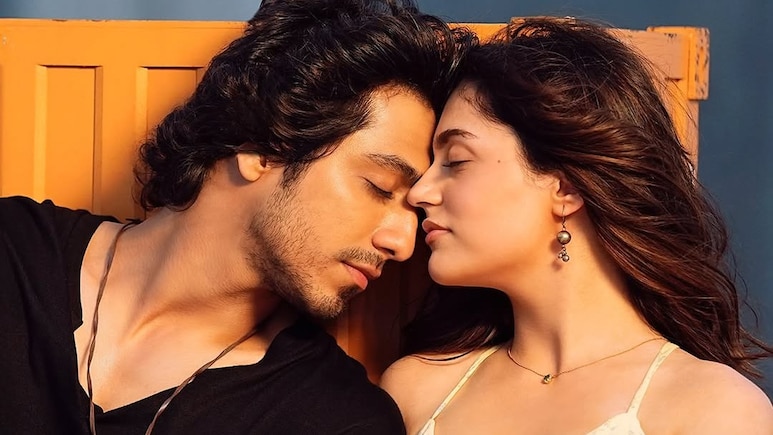 'Saiyaara' Box Office Collection Day 3: पहले वीकेंड पर सैयारा की दहाड़, संडे को 100 करोड़ के इतने करीब पहुंची अहान पांडे की फिल्म  