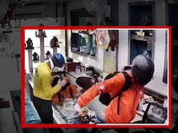Video: 2 Men, Dressed As Food Delivery Agents, Rob Ghaziabad Jewellery Shop Video: 2 Men, Dressed As Food Delivery Agents, Rob Ghaziabad Jewellery Shop