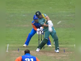 IND Champs vs SA Champs: एबी डिविलियर्स के विस्फोट में चारो खाने चित हुई भारतीय टीम, मिली शर्मनाक शिकस्त IND Champs vs SA Champs: एबी डिविलियर्स के विस्फोट में चारो खाने चित हुई भारतीय टीम, मिली शर्मनाक शिकस्त