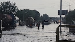 Heavy rain in kokan : कोकणाला पावसाने झोडपलं, आजही दोन जिल्ह्यांना अतिमुसळधार पावसाचा इशारा