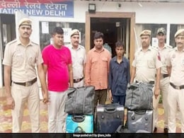 Bag Lifter Gang Busted At New Delhi Railway Stations, 4 Arrested Bag Lifter Gang Busted At New Delhi Railway Stations, 4 Arrested