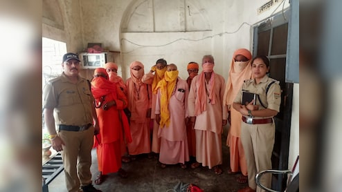 उत्तराखंड पुलिस का ऑपरेशन कालनेमि: देहरादून में 25 ढोंगी बाबाओं को किया गिरफ्तार
