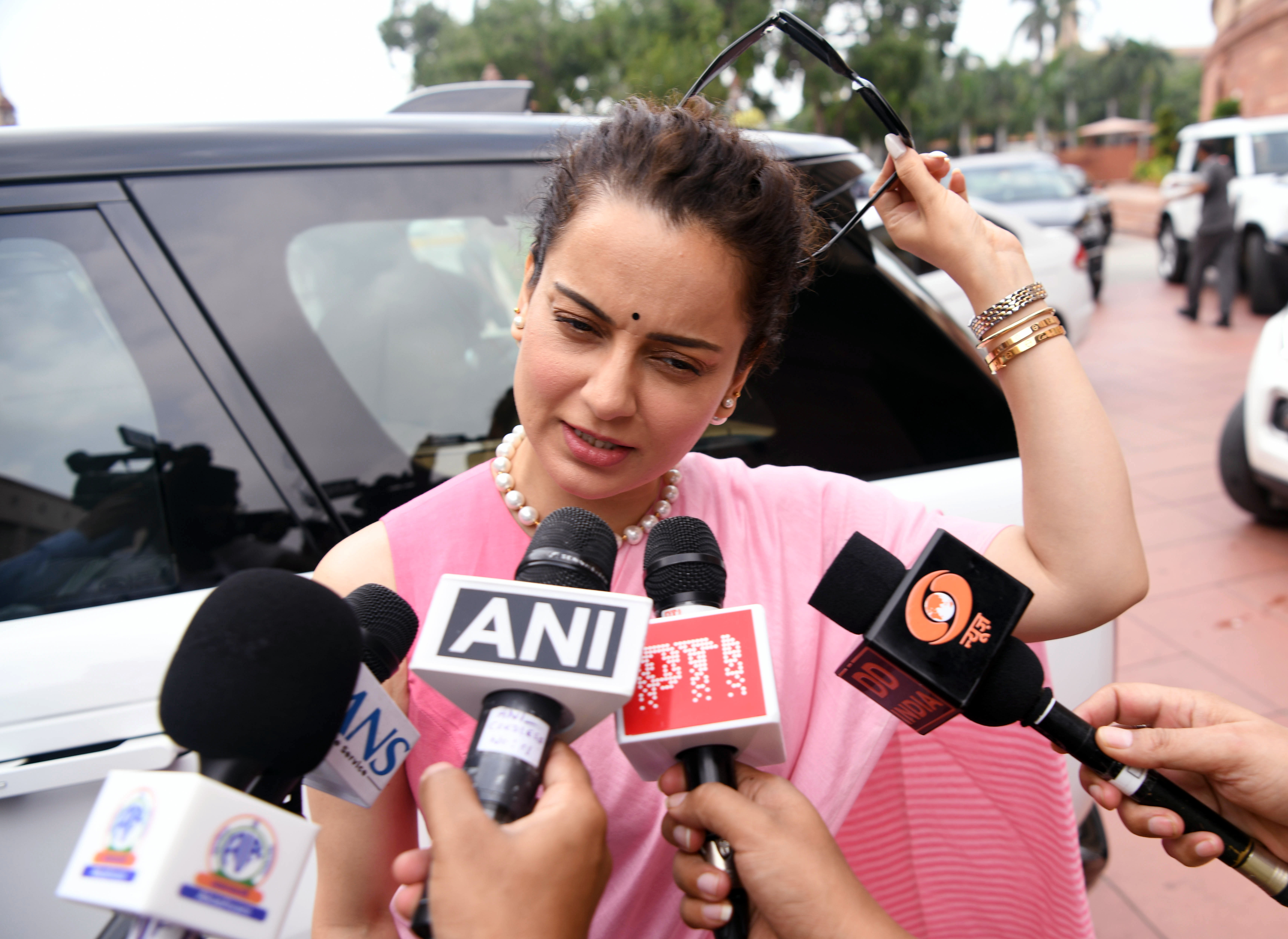 बीजेपी सांसद कंगना ने ड्रग्स और पंजाब पर ऐसा क्या कह दिया कि छिड़ गया नया सियासी विवाद