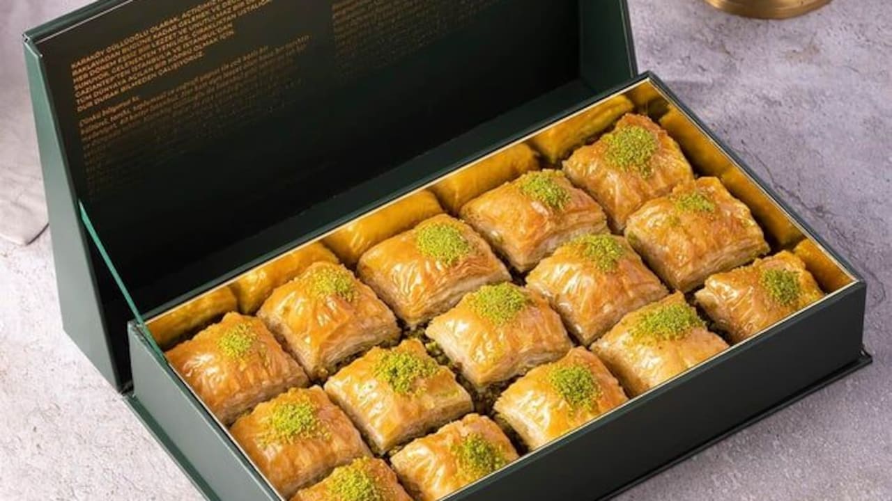 Savour The Flaky Delight with 5 Mouth-Watering Gourmet Baklava Boxes At Minimum 30% Off