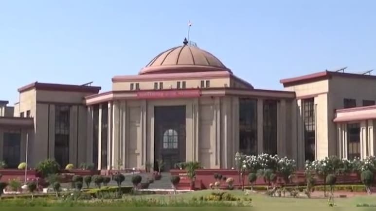 Bilaspur High Court: एक महीने में दें मुआवजा राशि, छत्तीसगढ़ हाईकोर्ट ने सरकार और रेलवे को दी कड़ी प्रतिक्रिया Bilaspur High Court: एक महीने में दें मुआवजा राशि, छत्तीसगढ़ हाईकोर्ट ने सरकार और रेलवे को दी कड़ी प्रतिक्रिया
