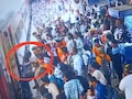 Ujjain Station: अचानक चलती ट्रेन से गिरने लगा अधेड़, ASI ने बचाई जान, CCTV Video आया सामने
