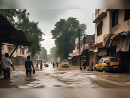 MP में बारिश का कहर: 13 जिलों में बाढ़ का अलर्ट, 5 जिलों में भारी वर्षा की चेतावनी