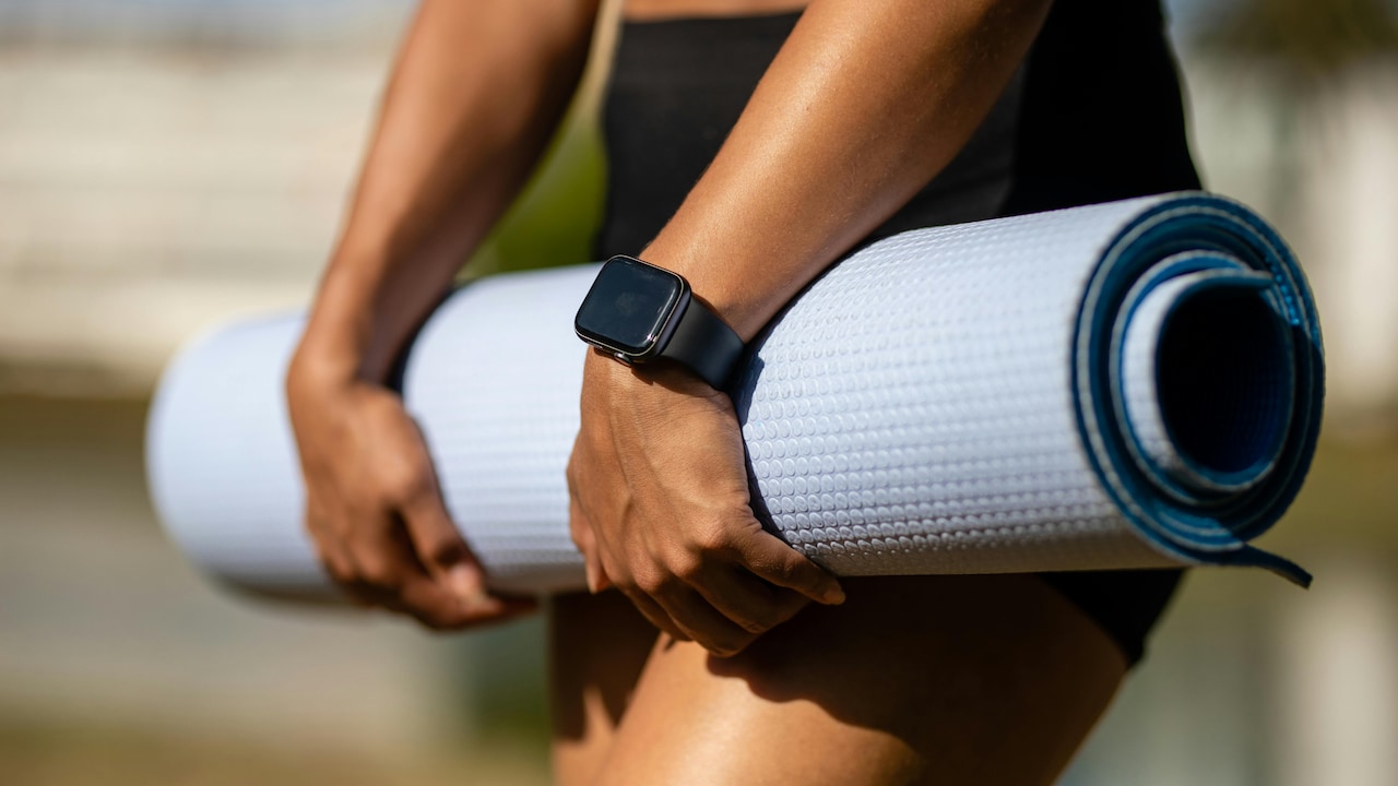 Track every move, beat, and smartwatch under ₹1500 in the Flipkart Freedom Sale.