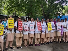 महाराष्ट्र में सरकारी अस्पतालों की 30 हजार से ज्यादा नर्स हड़ताल पर, जानें क्या है वजह महाराष्ट्र में सरकारी अस्पतालों की 30 हजार से ज्यादा नर्स हड़ताल पर, जानें क्या है वजह