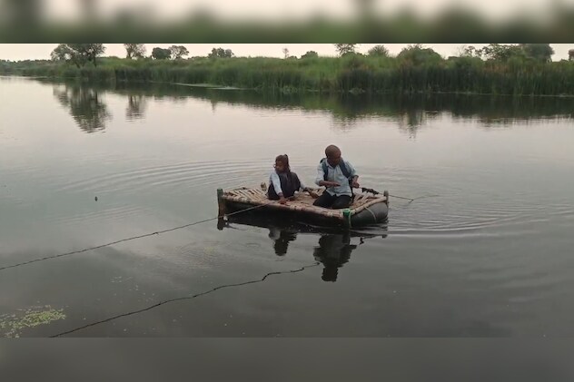 तहसीलदार नाहर सिंह ने बताया कि बच्चों को नदी पार करने पर रोक लगाई जाएगी. तहसीलदार नाहर सिंह ने बताया कि बच्चों को नदी पार करने पर रोक लगाई जाएगी.