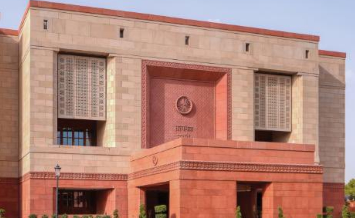 विपक्ष के हंगामे के कारण लोकसभा और राज्य सभा की कार्यवाही स्थगित, क्या चाहता है विपक्ष