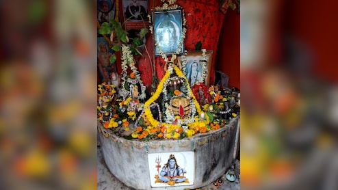 Sawan pradosh kal 2025 : सावन के प्रदोष काल में क्यों करनी चाहिए शिव जी की पूजा, जानिए यहां विधि और महत्व