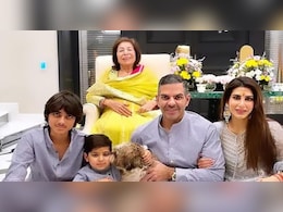 संजय कपूर की मां ने लगाए 'पारिवारिक' संपत्ति हड़पने के आरोप, कंपनी ने उन्हें ही किनारे कर दिया संजय कपूर की मां ने लगाए 'पारिवारिक' संपत्ति हड़पने के आरोप, कंपनी ने उन्हें ही किनारे कर दिया