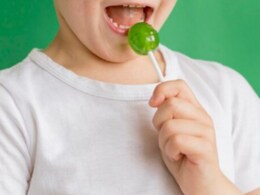 Rajasthan: 3 साल की मासूम की आंत में फंसी लॉलीपॉप की डंडी, डॉक्टर ने ऑपरेशन कर बचाई जान