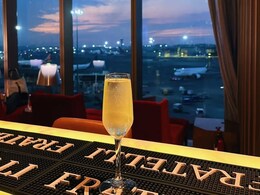 Who Really Pays For Your 'Free' Airport Lounge Visit? Data Analyst Breaks It Down