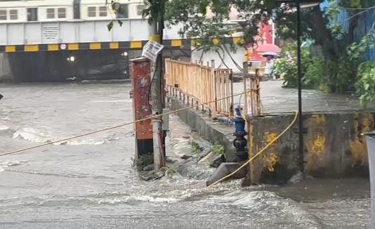 Chaos In Mumbai After Heavy Rain, Roads Waterlogged, Andheri Subway Shut