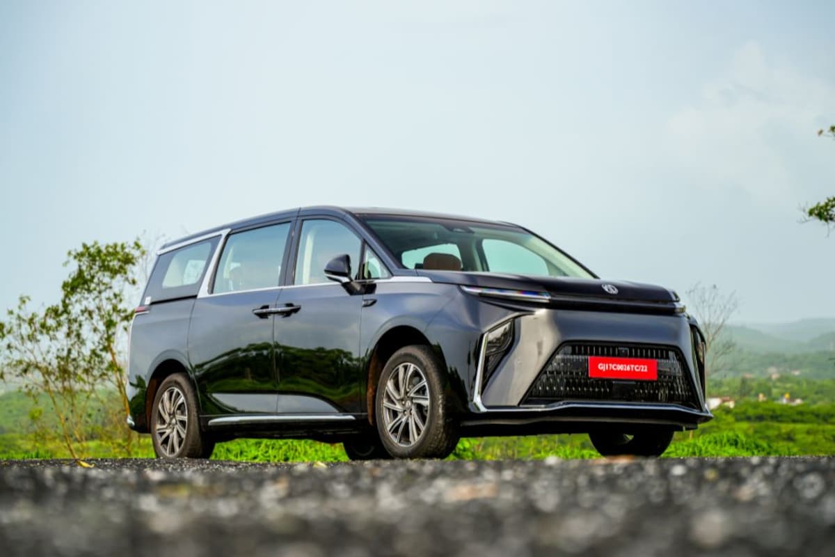 MG M9 Exterior MG M9 Exterior