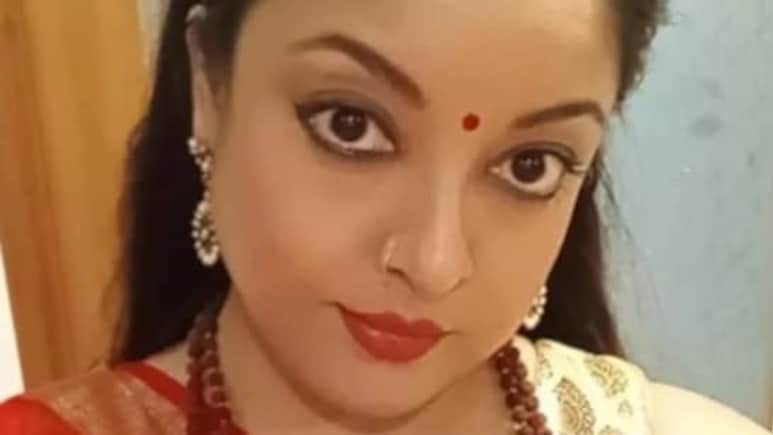 तनुश्री दत्ता को सोशल मीडिया पर कर रहे हैं ट्रोल, बोले- 'लाइमलाइट में रहने के लिए.. ' तनुश्री दत्ता को सोशल मीडिया पर कर रहे हैं ट्रोल, बोले- 'लाइमलाइट में रहने के लिए.. '