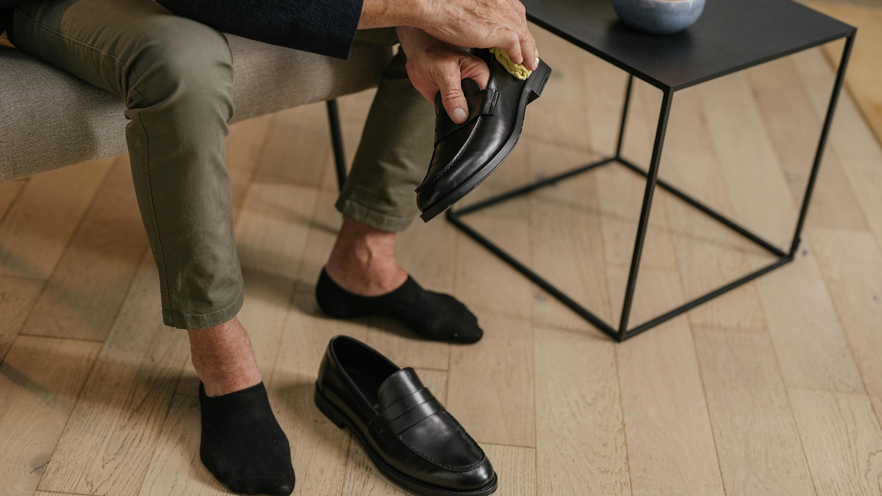 Try Shoe Accessories You Need To Clean, Hold Or Shape Your Shoes In Just 3 Steps