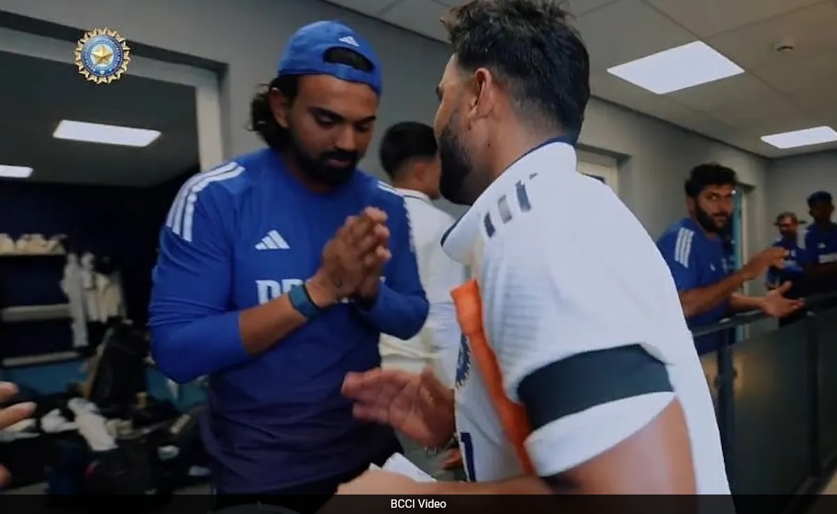 Rishabh Pant Said "<i>Main Nahi Ja Raha</i>": R Ashwin Decodes India's Akash Deep Move Before Day 4 Stumps
