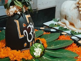 भोलेनाथ का यह पसंदीदा फूल देता है गजब का असर, त्वचा संबंधी समस्याओं को कर देता है छूमंतर भोलेनाथ का यह पसंदीदा फूल देता है गजब का असर, त्वचा संबंधी समस्याओं को कर देता है छूमंतर