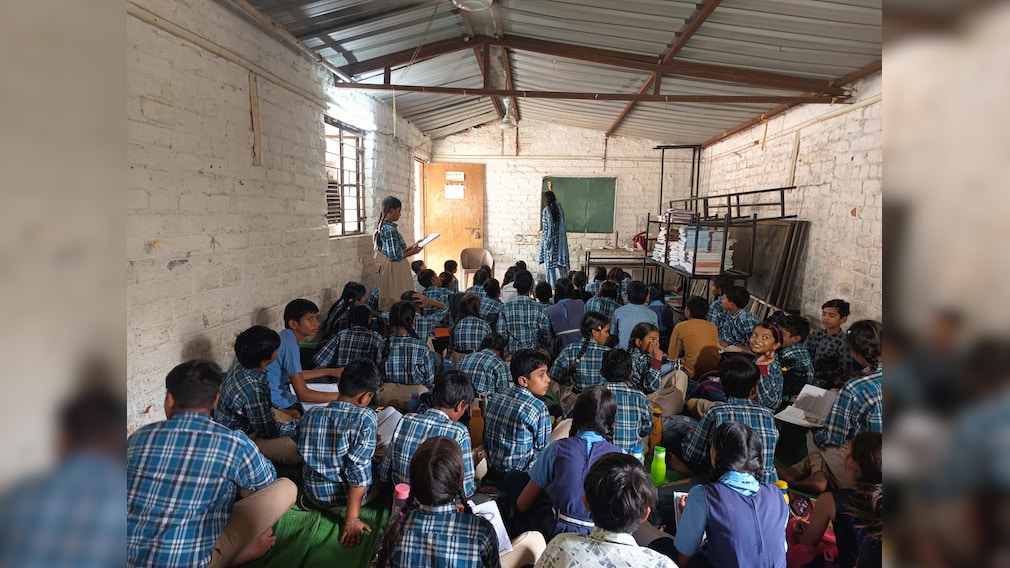 Opinion | India's Classroom Crisis: Why Your Teacher Is So Clueless About Everything