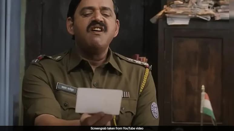 Ravi Kishan Recalls Days Of Extreme Poverty: "12 People Slept On Top Of Each Other" Ravi Kishan Recalls Days Of Extreme Poverty: "12 People Slept On Top Of Each Other"
