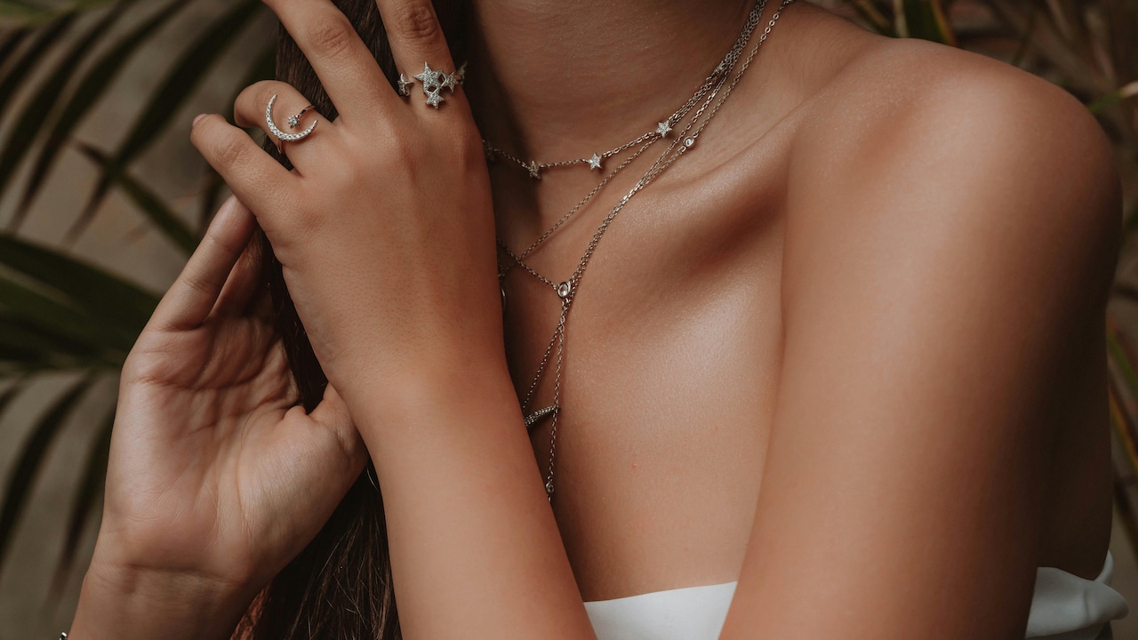 Shop stylish silver jewellery on Flipkart GOAT sale