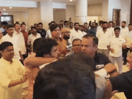 महाराष्ट्र विधान भवन में प्रवेश पाना अब होगा मुश्किल, हाथापाई मामले में स्पीकर सख्त, बदलेगा नियम महाराष्ट्र विधान भवन में प्रवेश पाना अब होगा मुश्किल, हाथापाई मामले में स्पीकर सख्त, बदलेगा नियम