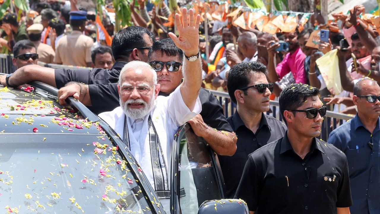 Video: PM Modi Holds Massive Roadshow In Tamil Nadu's Tiruchirappalli, Showered With Flowers