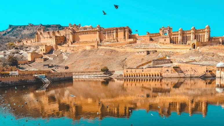 Planning A Trip To Amer Fort? These 5 Facts Will Spark Your Curiosity Planning A Trip To Amer Fort? These 5 Facts Will Spark Your Curiosity