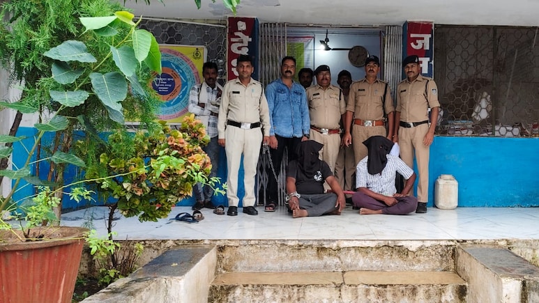 Crime News: प्रेमजाल में फंसाकर किया अपहरण और मांगी 12 लाख की फिरौती, दो आरोपियों को पुलिस ने किया गिरफ्तार Crime News: प्रेमजाल में फंसाकर किया अपहरण और मांगी 12 लाख की फिरौती, दो आरोपियों को पुलिस ने किया गिरफ्तार
