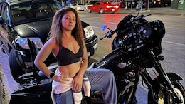 Sunidhi Chauhan's Washboard Abs Snap Will Make You Want To Track Your Own Fitness Transformation
