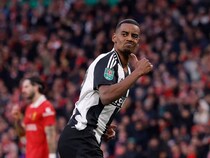 Newcastle United Host Liverpool Amid Alexander Isak Stand-Off, Tottenham Hotspur Test New-Look Manchester City