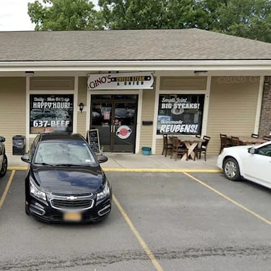 Man Ties The Knot At His Viral Sandwich Shop Before It Closes For Good