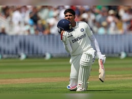 शुभमन गिल ने मचाया कोहराम, इंग्लैंड में ये कारनामा करने वाले पहले एशियाई टेस्ट कप्तान बने शुभमन गिल ने मचाया कोहराम, इंग्लैंड में ये कारनामा करने वाले पहले एशियाई टेस्ट कप्तान बने