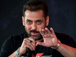 Salman Khan Wears A Blue Sapphire Ring To Mumbai Event, Astrologer Reveals 3 Reasons Why Salman Khan Wears A Blue Sapphire Ring To Mumbai Event, Astrologer Reveals 3 Reasons Why