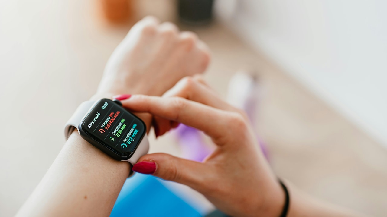 Track every move, beat, and smartwatch under ₹1500 in the Flipkart Freedom Sale.