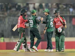 T20 WC 2026: 'पाक-यूएई हमारा मैच होस्ट करते हैं तो कोई दिक्कत नहीं', वेन्यू विवाद पर खेल सलाहकार आसिफ नजरुल का बड़ा बयान